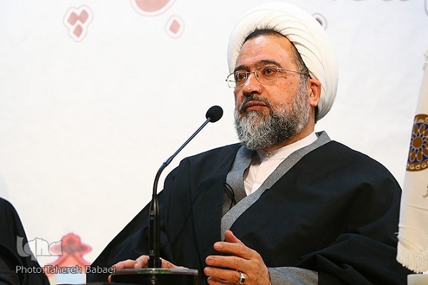 نشر بدون تحقیق اخبار، هستی جامعه را بر باد می‌دهد / راهکار قرآن برای پذیرفتن اخبار