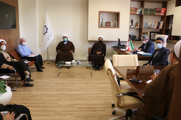 ضرورت تلاش برای برگزاری باشکوه‌تر نماز در ادارات کرمان