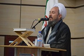 الگوگیری از پیامبر(ص) مانع سقوط اخلاق در جامعه می‌شود