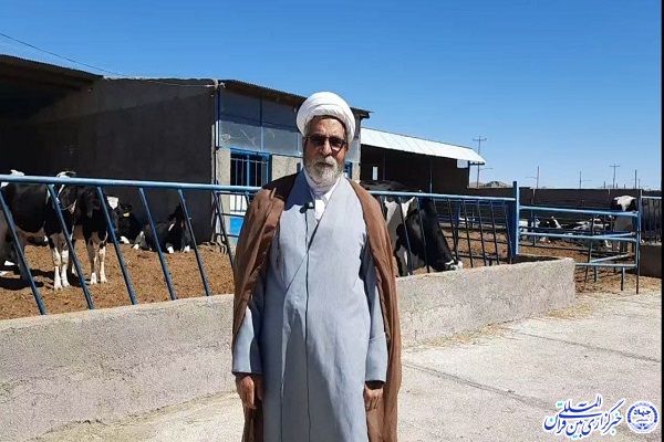 حجت‌الاسلام محمد مرادی، مسئول یک مجتمع دامپروری در بیرجند