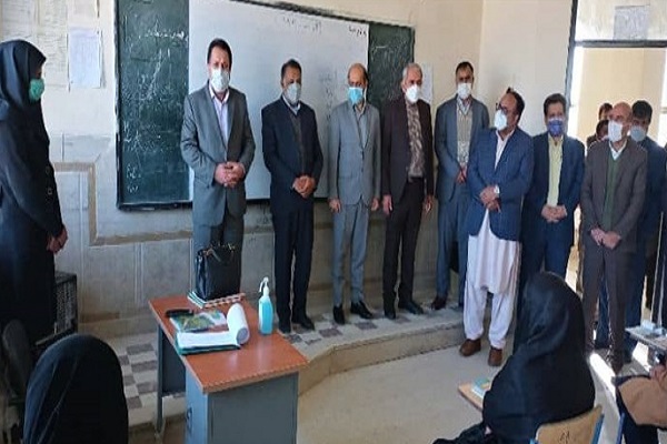 بازدید صبحگاهی معاون وزیر آموزش و پرورش از مدارس حاشیه شهر زاهدان