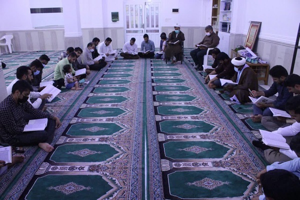 برگزاری محفل انس با قرآن در حسینیه عاشقان ثارالله چابهار
