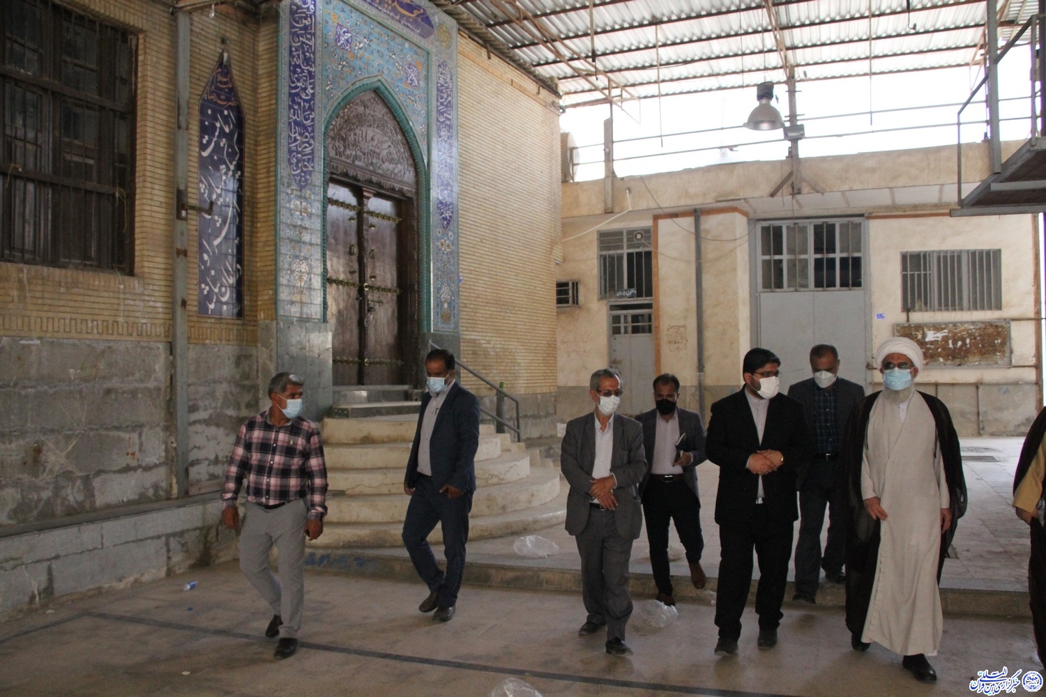 بازدید آیت‌الله صفایی‌بوشهری از آثار مفاخر روحانیت استان بوشهر + عکس