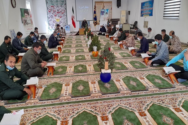 برگزاری محفل انس با قرآن کریم در هیرمند