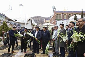 عکس | آیین مهمانی لاله‌ها در گلزار شهدای کرمان