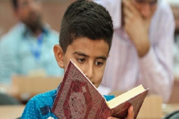 آموزش قرآن به دانش‌آموزان