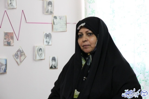 سمیه رئوفی فرد، خواهر خلبان شهید محمدحسین رئوفی فرد سمیه رئوفی فرد، خواهر خلبان شهید محمدحسین رئوفی فرد