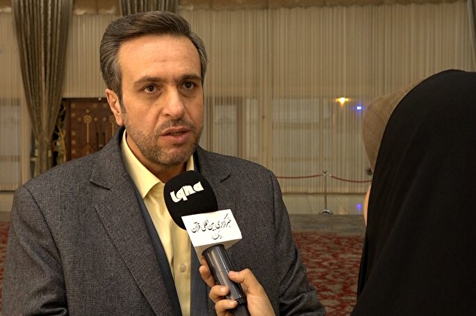 دوستی ملیت‌های مختلف زیر سایه قرآن از برکات مسابقات است + فیلم