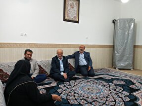 فعالان فرهنگی برای تولید دانشنامه زندگی شهدا تلاش کنند