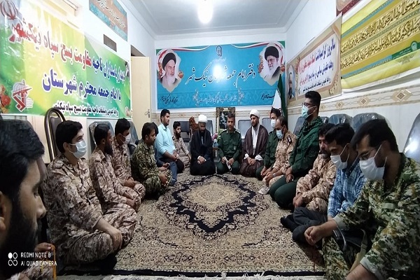 پاسداران ناحیه سپاه نیکشهر با امام جمعه شهرستان دیدار کردند