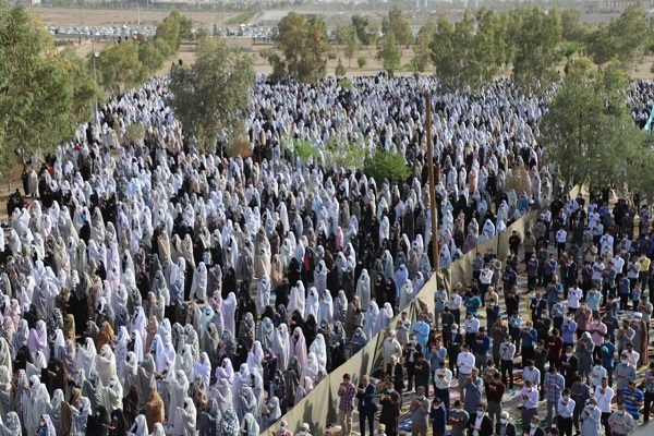 اقامه نماز بندگی در زاهدان