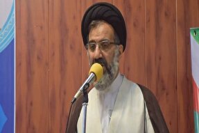 ملت ایران شرافت حسینی را با نان و ماکارونی عوض نمی‌کند