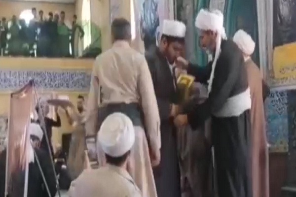 اجازه‌نامه 39 طلبه اهل سنت در پیرانشهر اعطا شد