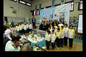 فیلم | اجرای سرود «سلام فرمانده» دانش‌آموزان کردستانی