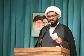 دشمن در حال ترویج مفاهیم روشنفکری همچون دوست اجتماعی است