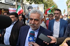 مردم ولایتمدار همواره آگاهانه در صحنه مبارزه با استکبار حضور دارند