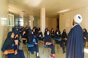 سلسله نشست‌های جهاد تبیین در مدارس دهدشت برگزار می‌شود