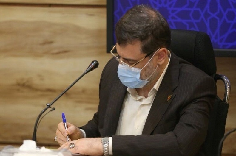 موظف به دلجویی از خانواده‌های شهدای حادثه شاهچراغیم