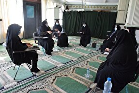نشست هیئت اندیشه‌ورز بانوان قرآنی استان زنجان برگزار شد