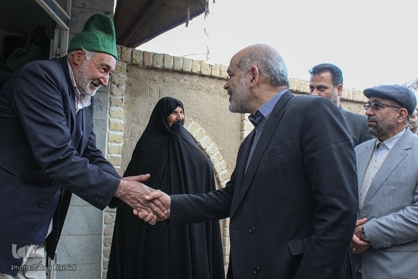 بازدید وزیر کشور از روستاهای بیرجند