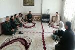 جانشین فرمانده سپاه سردشت با خانواده شهید «خالد ابراهیمی» دیدار کرد