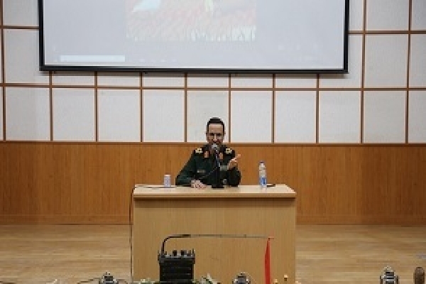 تاسی به فرهنگ دفاع مقدس برطرف کننده بسیاری از مشکلات کشور است