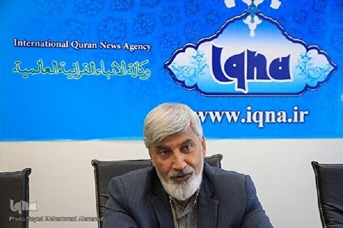 یکی از مزایای نظام ولایی ضد استبدادی‌ بودن حکومت است