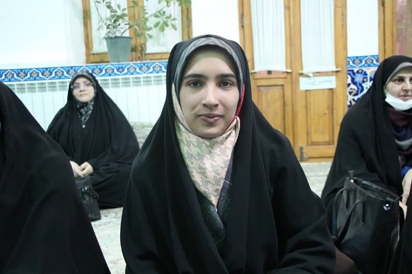 کوثر برنا، مربی حفظ قرآن کریم کوثر برنا، مربی حفظ قرآن کریم