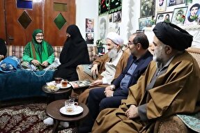 دیدار نماینده ولی فقیه در مازندران با مادر شهید «فرید صمدایی»