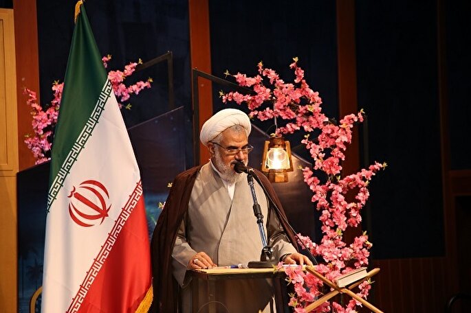 اختتامیه هفتمین مسابقات کشوری هم‌خوانی قرآن و مدیحه‌سرایی در هرمزگان برگزار شد