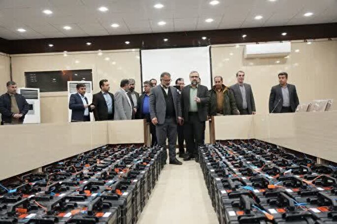 فیلم |  بازدید استاندار لرستان از ستاد انتخابات فرمانداری خرم‌آباد