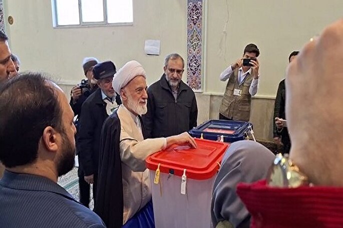 مجلس در حمایت از تولید ملی و جوانان نقش مهمی دارد