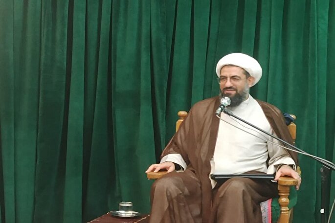 شرایط استعانت از خدا و غیر خدا از منظر قرآن