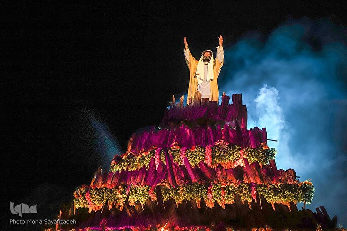 عکس | نمایش بزرگ «آستان عشق»