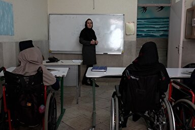 فیلم | معلم فرشتگان