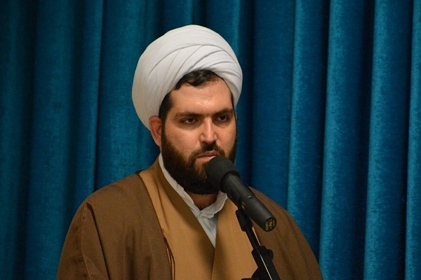 تولید فکر و اندیشه می‌تواند راهگشای مشکلات اقتصادی باشد