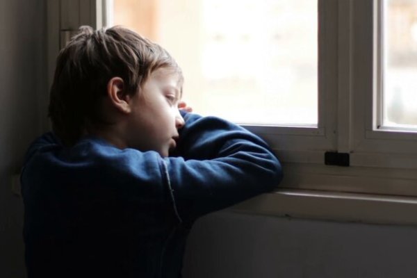 تبعیض میان فرزندان چه آسیب‌هایی به دنبال دارد