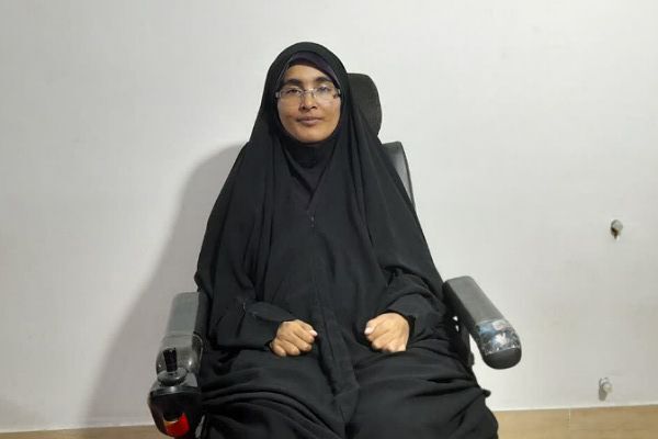 فاطمه برنا، مربی حفظ قرآن‌کریم