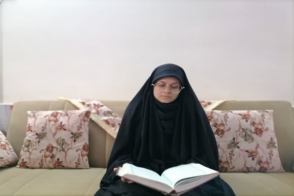 سمانه کارگر، مربی حفظ قرآن‌کریم در خراسان جنوبی