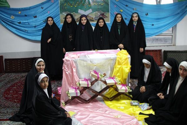 منصوره مؤیدی، مربی حفظ قرآن کریم 