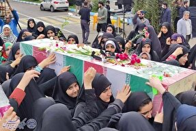 عطرافشانی یادمان شهدای گمنام دانشگاه مازندران + عکس