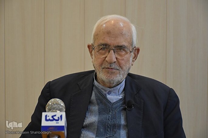 انس با قرآن به واسطه مفهوم حاصل می‌شود + فیلم