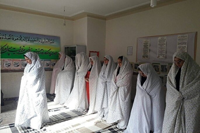 جشنواره «نماز در آیینه هنر» در مدارس استثنایی کردستان برگزار می شود