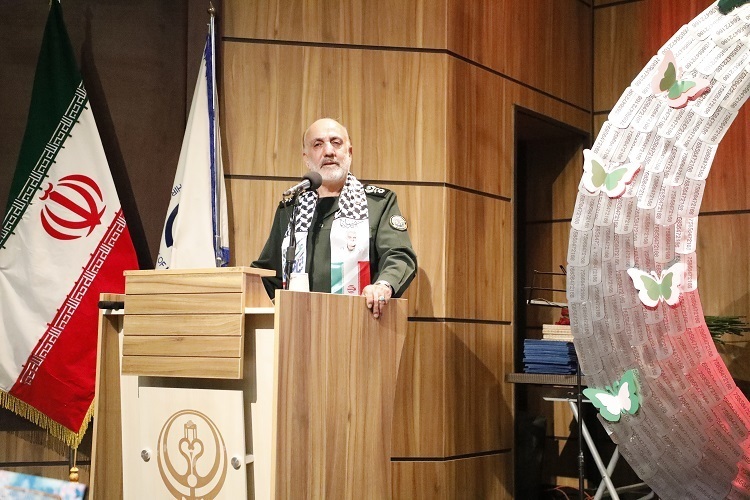 نصرالله فتحیان رییس موسسه بهداری رزمی دفاع مقدس و جبهه مقاومت نصرالله فتحیان رییس موسسه بهداری رزمی دفاع مقدس و جبهه مقاومت