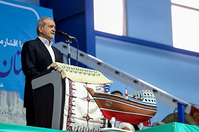 سازندگی نیاز به عزم همگانی خدمت دارد