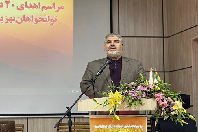 ۲۰ ویلچر برقی به توانخواهان مریوان اهدا شد