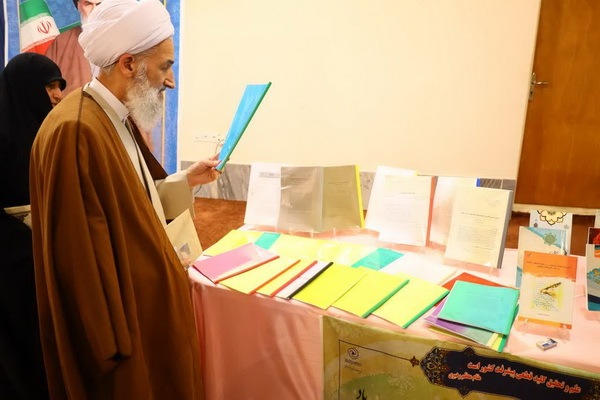 حوزه‌ علمیه نیاز علمی و پژوهشی دنیای اسلام را تأمین کند + عکس