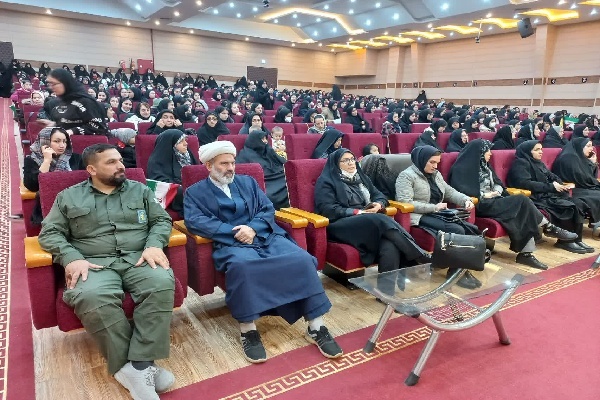 جشن بزرگ مادران و دختران «به نام زن برای ایران» در اردبیل برگزار شد
 