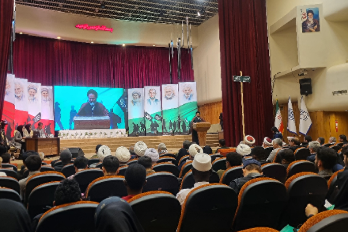 مقاومت ریشه در انگیزه دارد