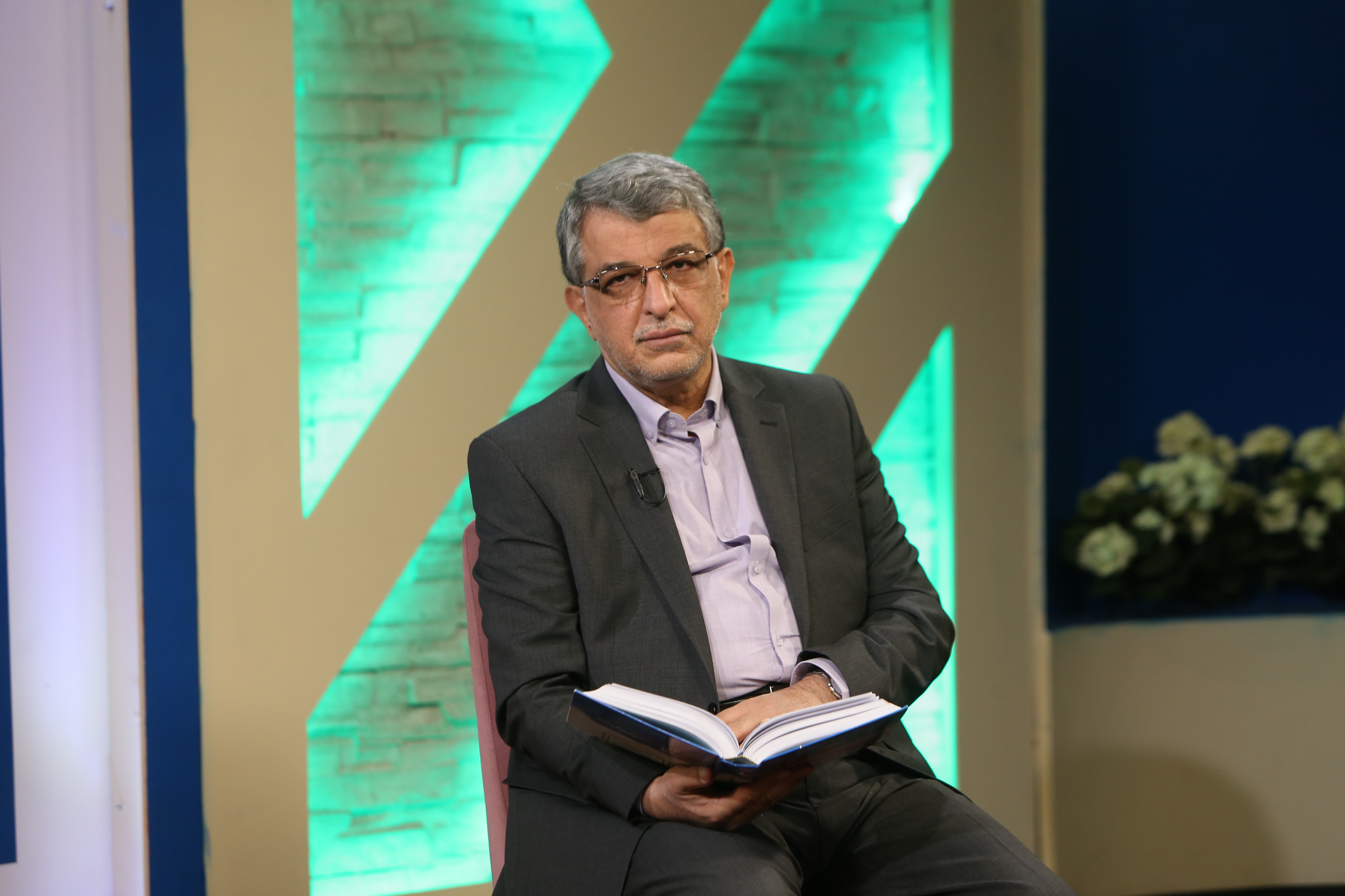 ادبیات ویژه و منحصر به فرد قرآن درباره عدل + فیلم